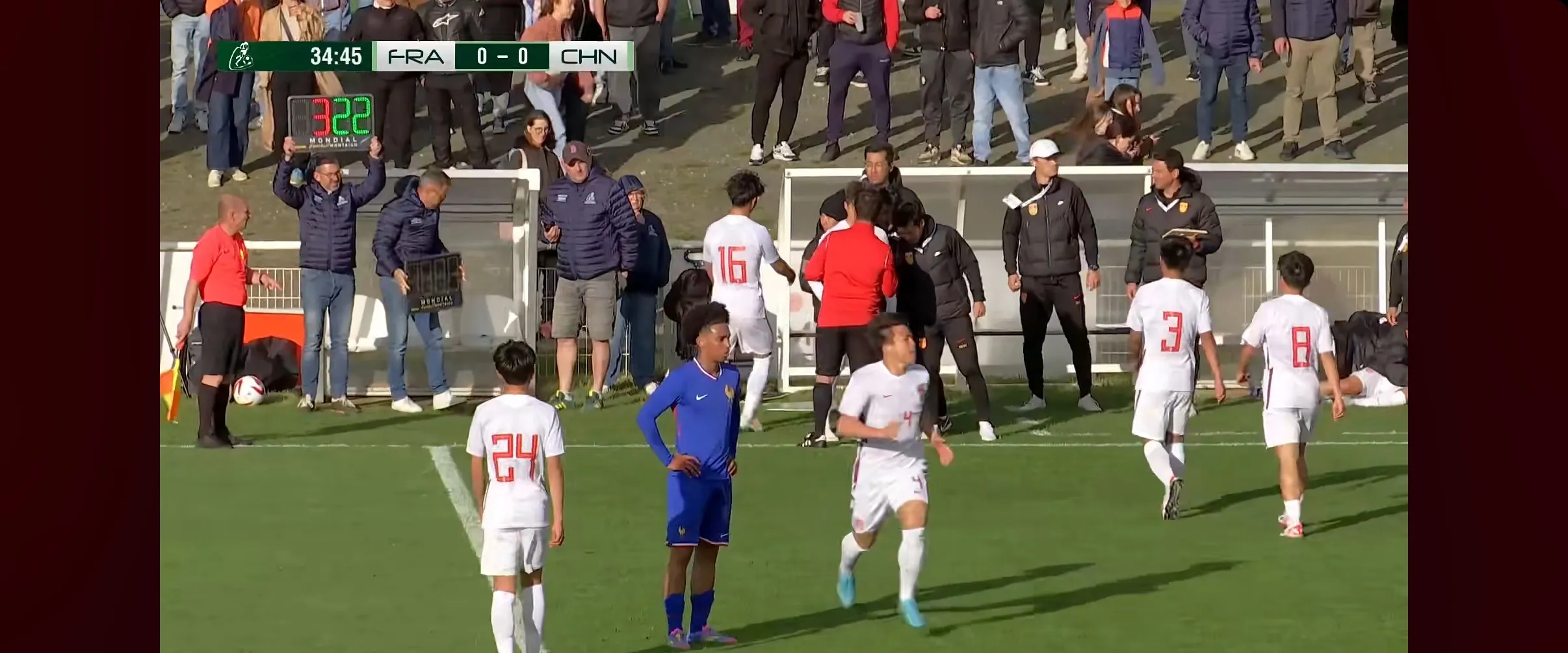 九游娱乐-Ming在法国队比赛中大比分获胜，持续失利引发热议！观众掌声雷动-九游娱乐