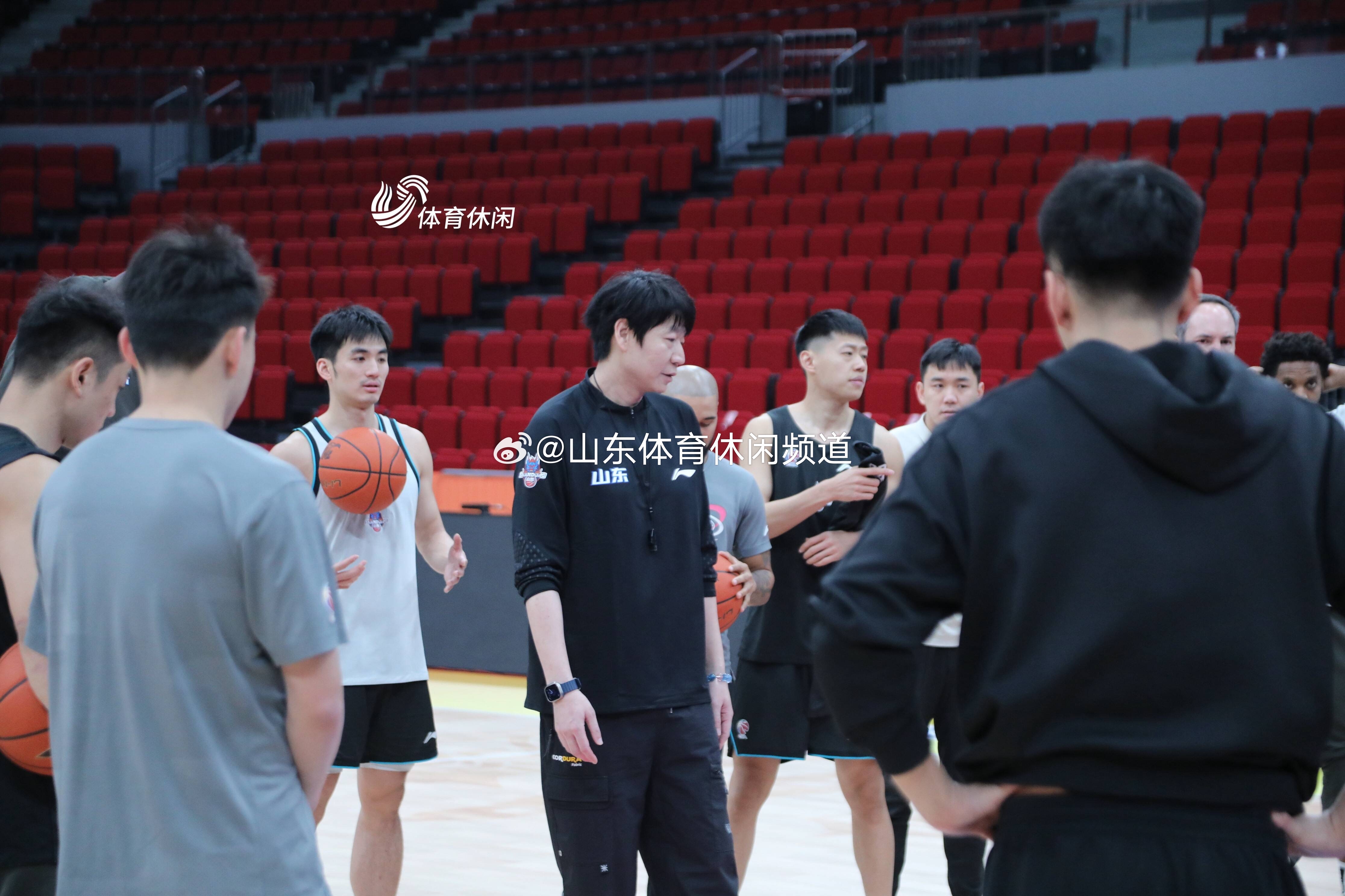 国际比赛日CBA常规赛焦点战，国际米兰队长鼓劲，信心回归，阵容厚度经受考验的简单介绍